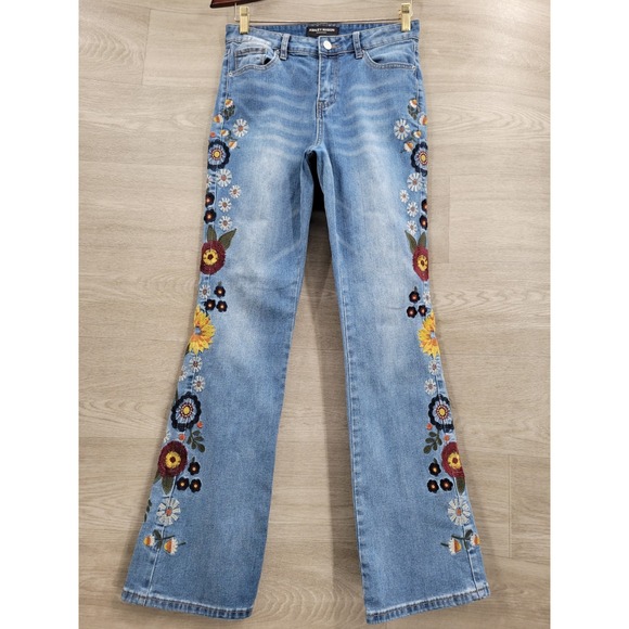 Ashley Mason Denim - Ashley Mason Juniors 5/27 Blue Floral Embroidered Flare Stretch Jeans